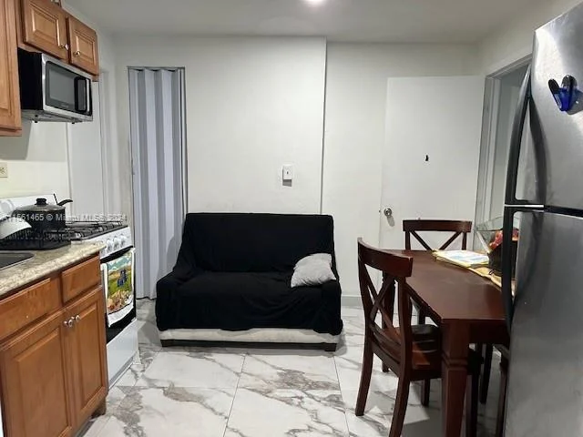 3721 NW Flagler Ter, Miami FL 33126