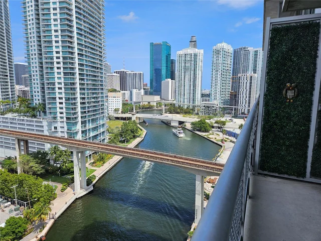 690 SW 1st Ct # 1915, Miami FL 33130