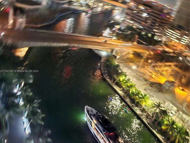 690 SW 1st Ct # 1915, Miami FL 33130