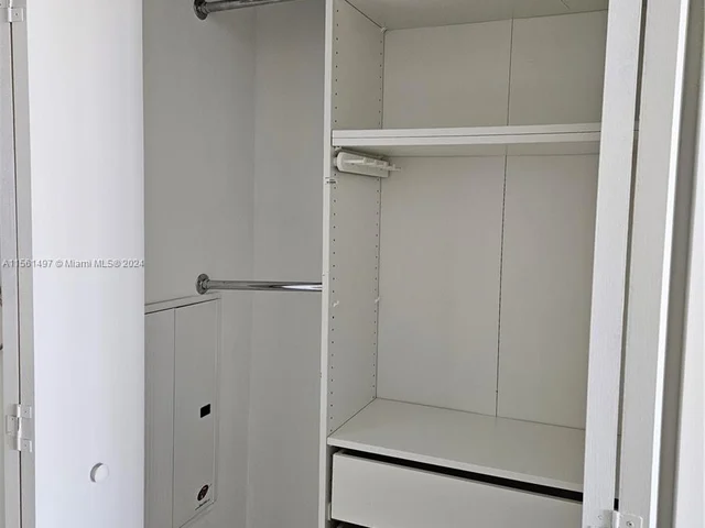 690 SW 1st Ct # 1915, Miami FL 33130