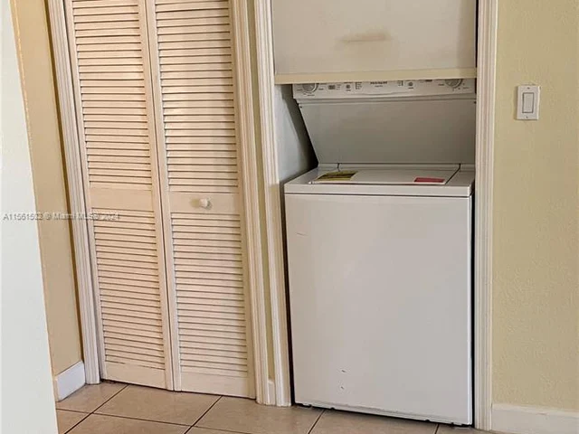 1666 SE 27th Ct # 100, Homestead FL 33035