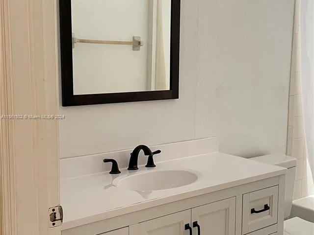 1666 SE 27th Ct # 100, Homestead FL 33035