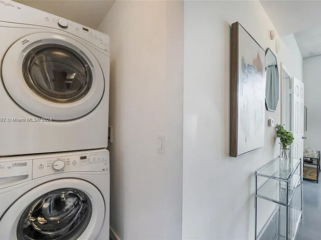 151 SE 1st St # 2109, Miami FL 33131