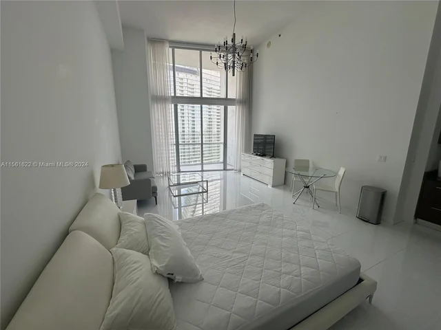 475 Brickell Ave # 4110, Miami FL 33131