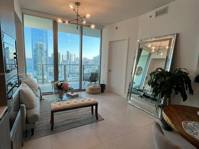 2900 NE 7th Ave # 3408, Miami FL 33137