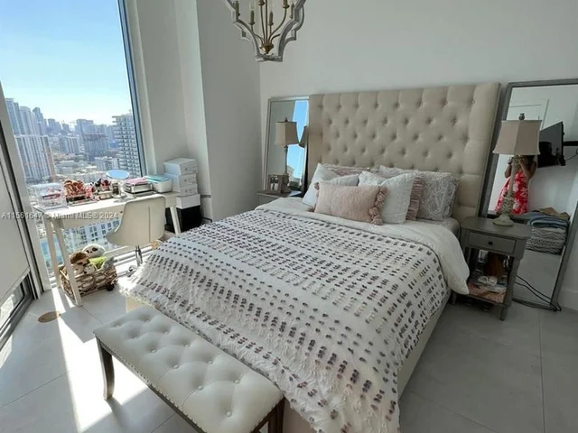 2900 NE 7th Ave # 3408, Miami FL 33137