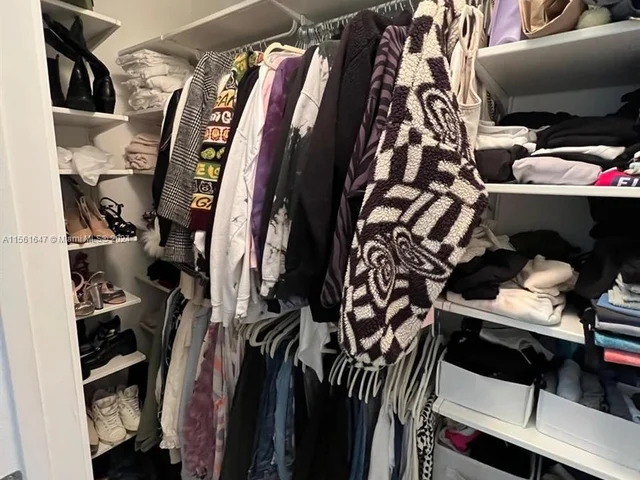 2900 NE 7th Ave # 3408, Miami FL 33137