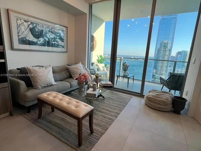 2900 NE 7th Ave # 3408, Miami FL 33137