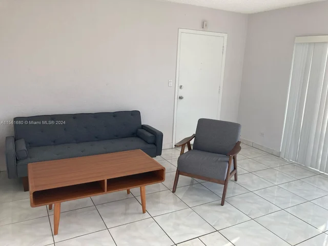 3660 NE 166th St # 816, North Miami Beach FL 33160