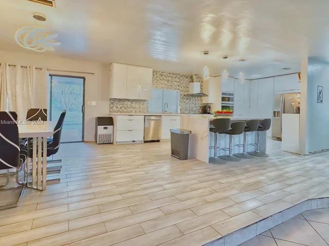 7624 SW 178th Ter, Palmetto Bay FL 33157