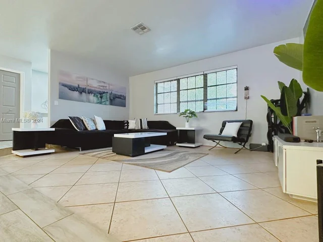 7624 SW 178th Ter, Palmetto Bay FL 33157