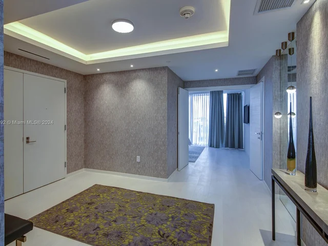 1 Collins Ave # 606, Miami Beach FL 33139