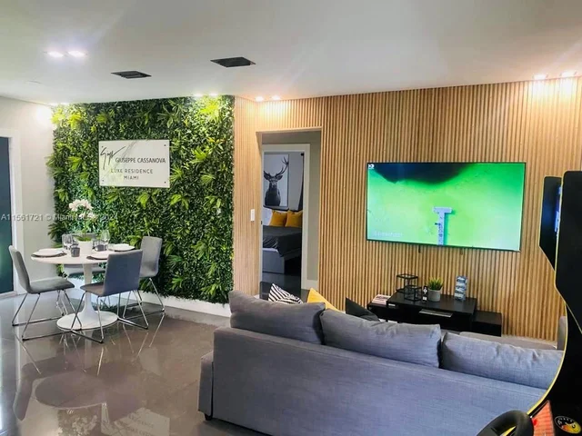 1171 NW 57th St, Miami FL 33127