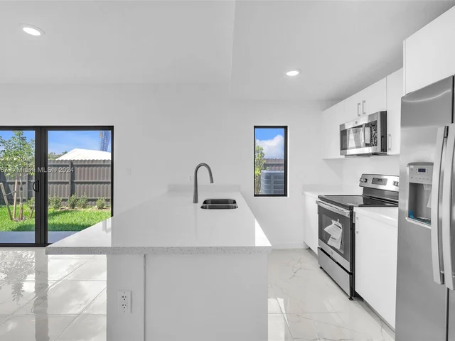 251 NW 13 Place # 251, Homestead FL 33034