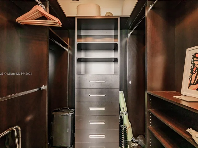 300 S Pointe Dr # 1604, Miami Beach FL 33139