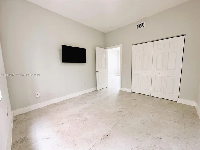 842 SW 14th Ave # 2, Miami FL 33135