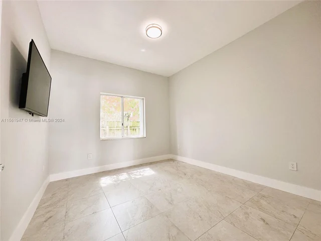 842 SW 14th Ave # 2, Miami FL 33135