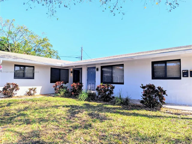 5601 NW 15th St # 3, Lauderhill FL 33313