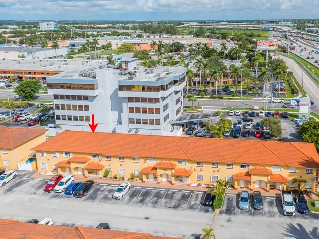 7546 W 20th Ave # 205, Hialeah FL 33016