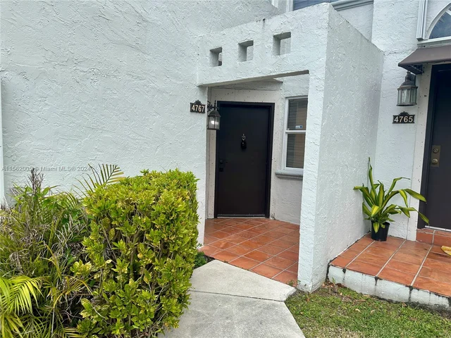 4767 NW 97th Ct # 54, Doral FL 33178