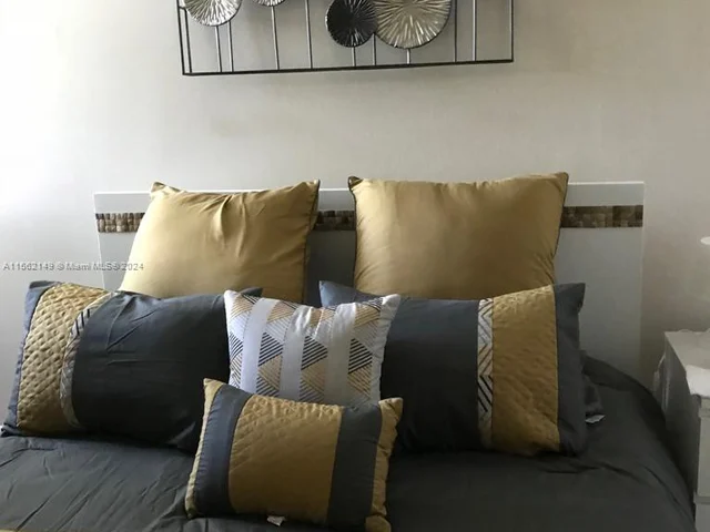 3255 NE 184th St # 12205, Aventura FL 33160