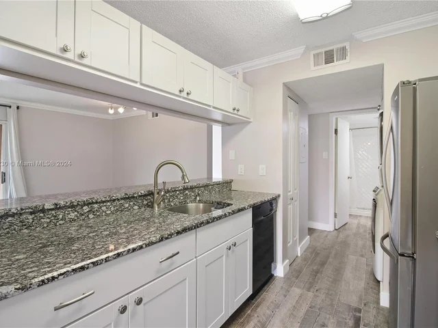 10521 SW 157th place # 107, Miami FL 33196