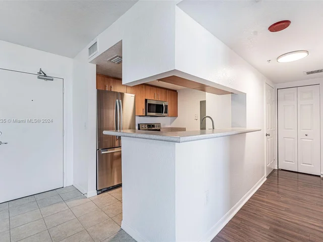 816 NW 11th St # 1103, Miami FL 33136