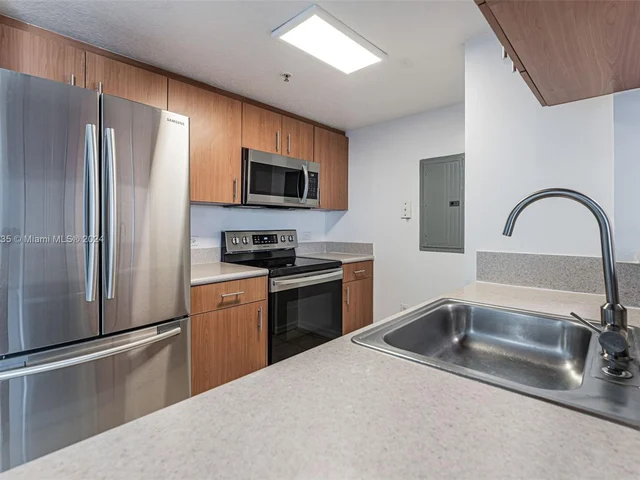 816 NW 11th St # 1103, Miami FL 33136