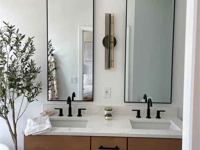 1873 NW 12th St, Boca Raton FL 33486