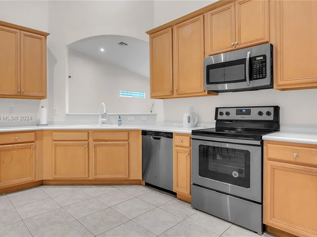 23089 Addison Lakes Cir, Boca Raton FL 33433