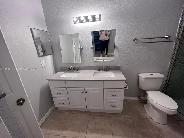 2544 Robert Trent Jones Dr # 825, Orlando FL 32835