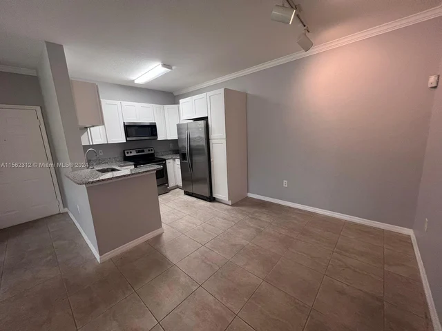 2544 Robert Trent Jones Dr # 825, Orlando FL 32835