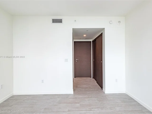 1000 Brickell Plz # 2902, Miami FL 33131