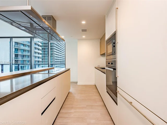 1000 Brickell Plz # 2902, Miami FL 33131