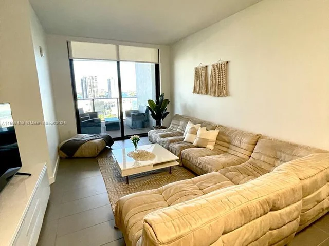 1600 NE 1st Ave # 1601, Miami FL 33132