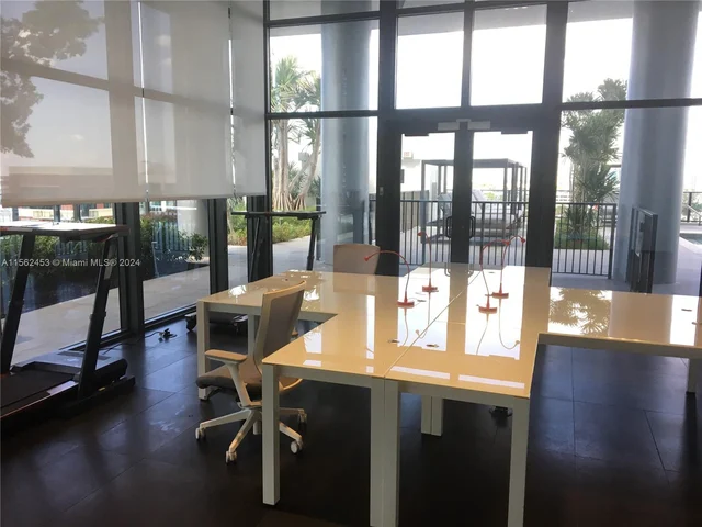 1600 NE 1st Ave # 1601, Miami FL 33132