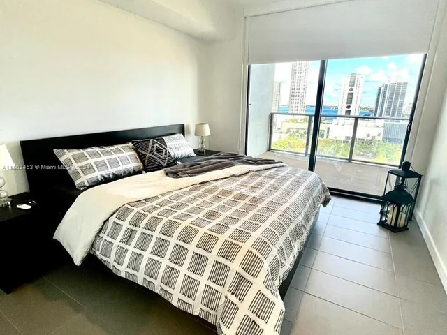 1600 NE 1st Ave # 1601, Miami FL 33132