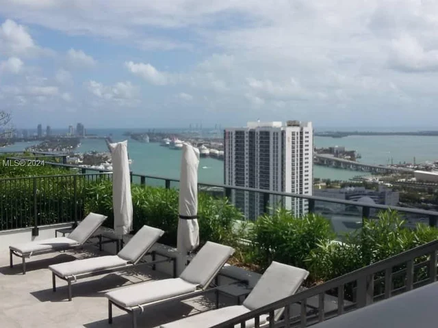 1600 NE 1st Ave # 1601, Miami FL 33132