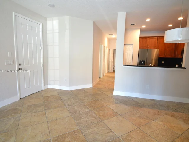 5752 Hampton Hills Blvd, Tamarac FL 33321