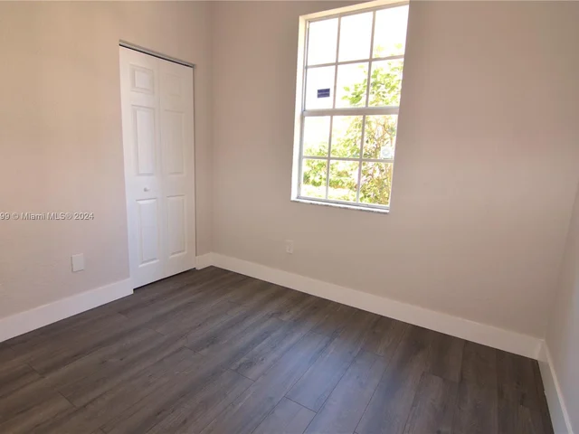 5752 Hampton Hills Blvd, Tamarac FL 33321