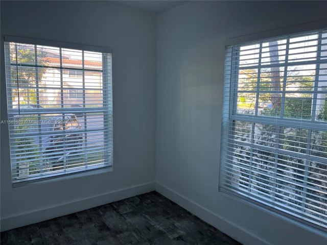 130 Antiquera Ave # 12, Coral Gables FL 33134