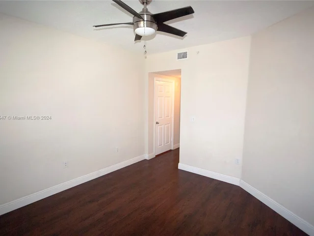 2564 Centergate Dr # 206, Miramar FL 33025