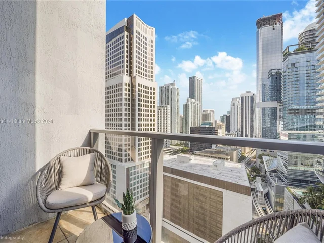 31 SE 6th St # 2703, Miami FL 33131