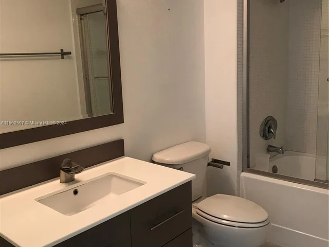 500 NE 29th St # 902, Miami FL 33137