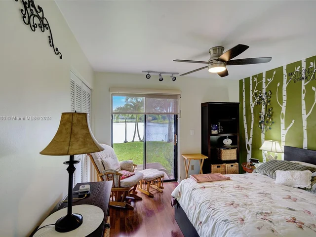 5726 SW 89th Way, Cooper City FL 33328