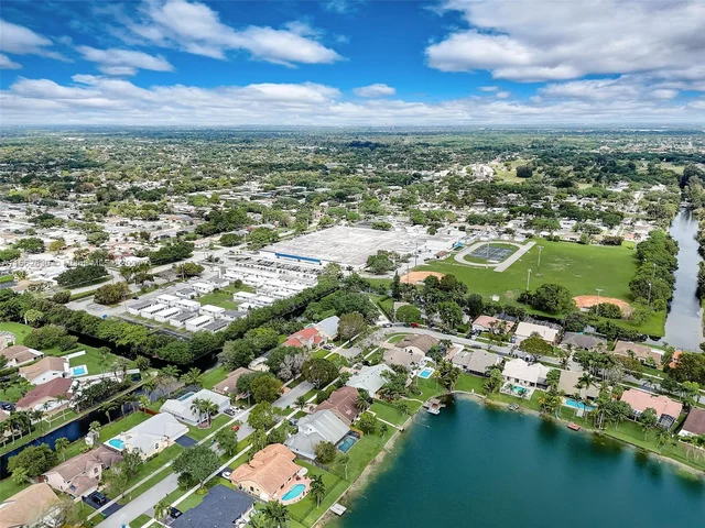 5726 SW 89th Way, Cooper City FL 33328