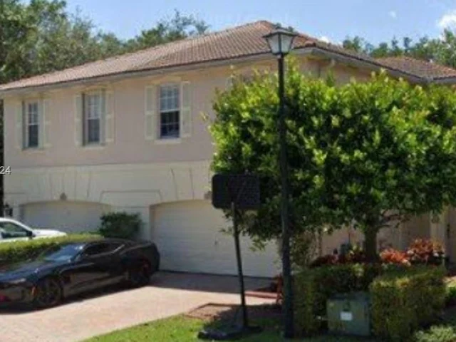 3713 Asperwood Cir, Coconut Creek FL 33073