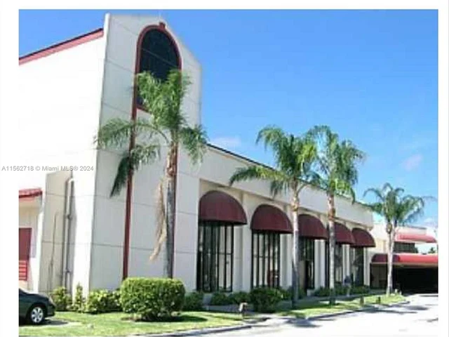 9423 S Hollybrook Lake Dr # 110, Pembroke Pines FL 33025