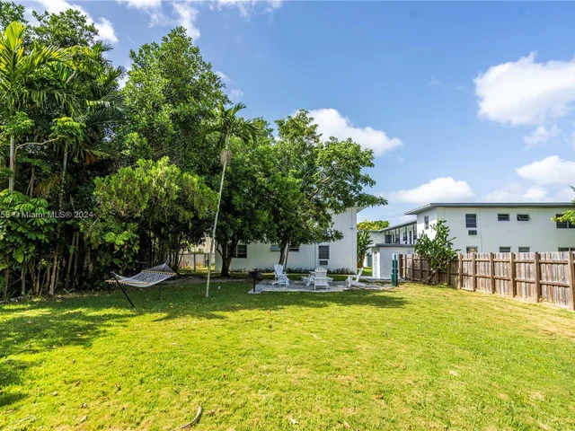 460 NE 82nd Ter # 7, Miami FL 33138