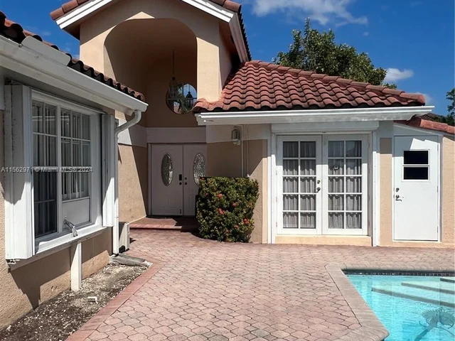 14749 SW 132nd Pl, Miami FL 33186
